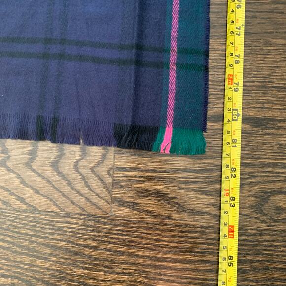 Plaid scarf super soft NEW 82 x 24 green purple pink Gift GAP winter cozy - Picture 7 of 9